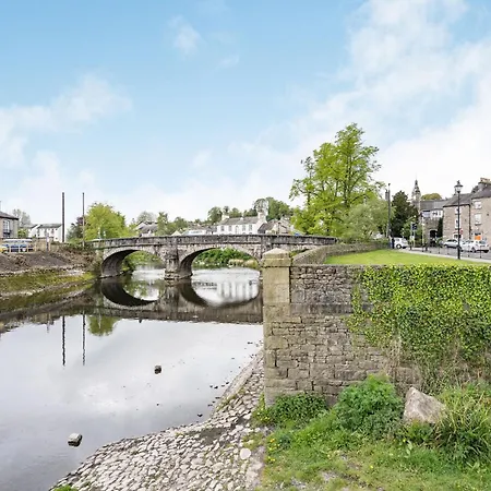 9 Camden Building 아파트 *