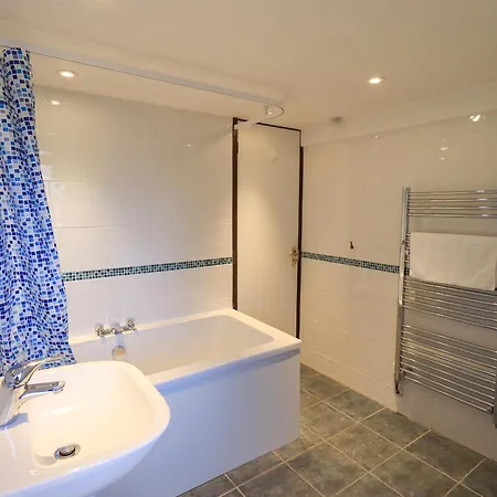 9 Camden Building 켄달